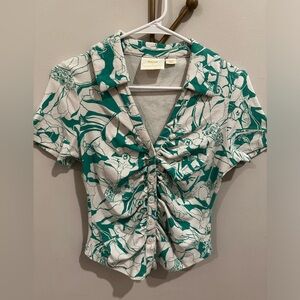 Maeve by Anthopologie fitted floral top